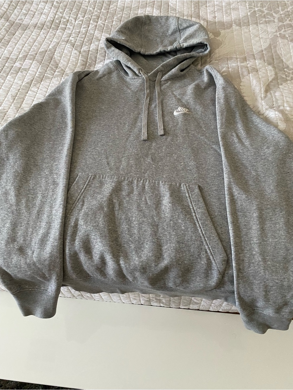Nike Men's Heather Gray Pullover Hoodie with Embroidered Logo